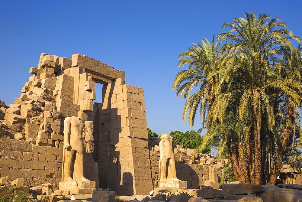 Karnak Temple, UNESCO World Heritage Site, near Luxor, Egypt, North Africa, Africa