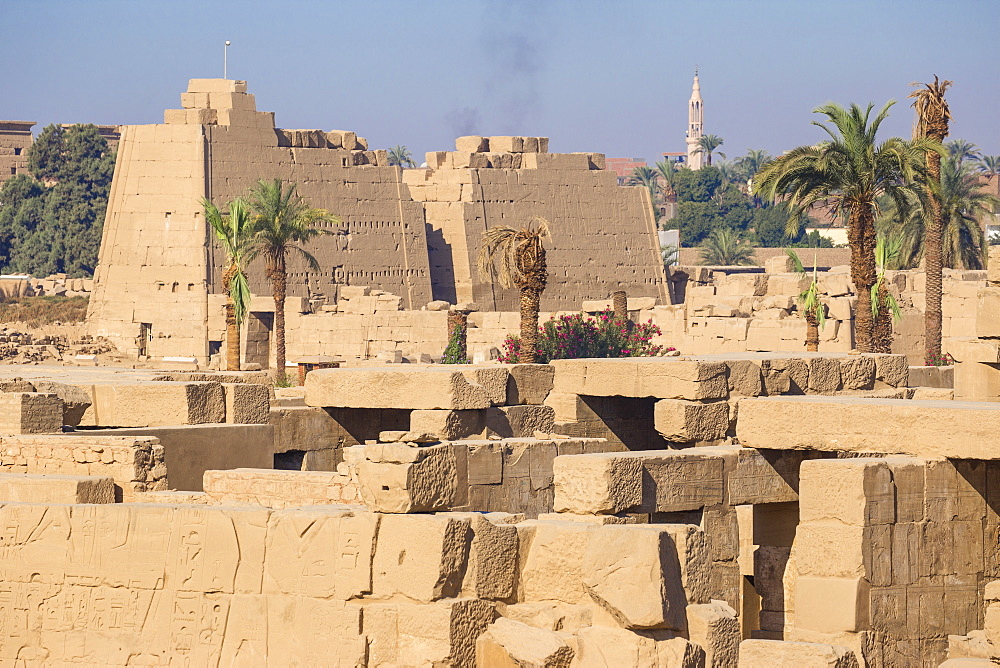 Karnak Temple, UNESCO World Heritage Site, near Luxor, Egypt, North Africa, Africa