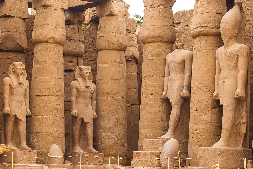 The First Court, Luxor Temple, UNESCO World Heritage Site, Luxor, Egypt, North Africa, Africa