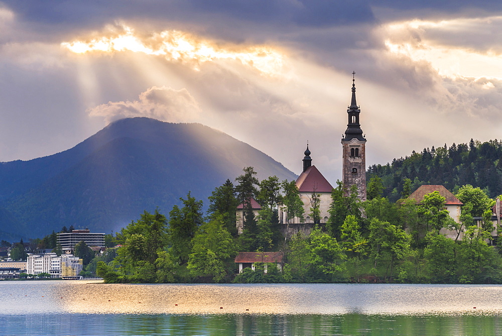 Lake Bled sunrise landscape, showing Lake Bled Church on the Island, Gorenjska Region, Slovenia, Europe