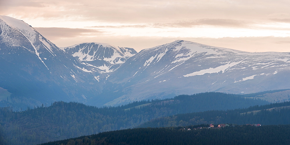 Carpathian Mountains at Ranca at sunrise, Parang Mountains, Oltenia Region, Romania, Europe