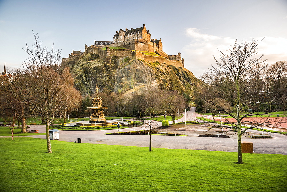 Edinburgh Castle, UNESCO World Heritage Site, seen from Princes Street Gardens at sunset, Edinburgh, Scotland, United Kingdom, Europe