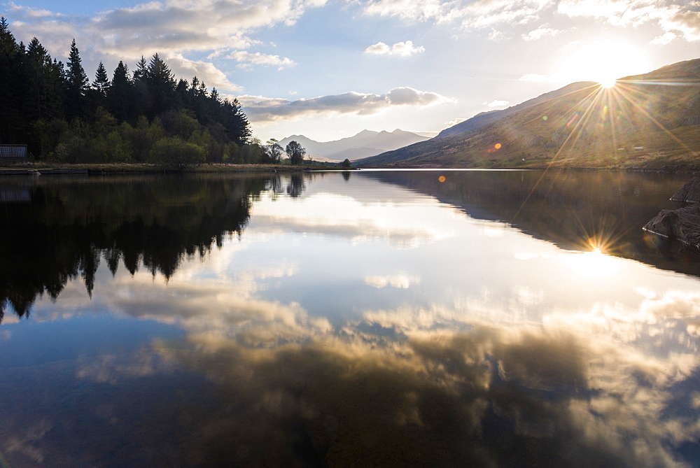 Llynnau Mymbyr Lake at sunset, Capel Curig, Snowdonia National Park, North Wales, United Kingdom, Europe