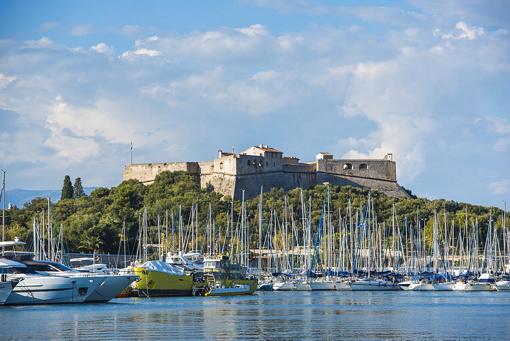 Fort Carre and Antibes Harbour, Provence-Alpes-Cote d'Azur, French Riviera, France, Mediterranean, Europe