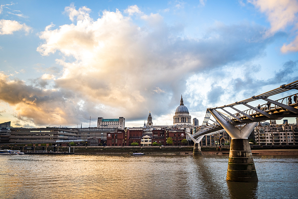 St. Pauls Cathedral at sunset, City of London, London, England, United Kingdom, Europe