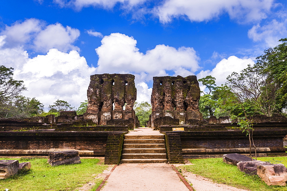 Parakramabahu's Royal Palace, Polonnaruwa, UNESCO World Heritage Site, Cultural Triangle, Sri Lanka, Asia