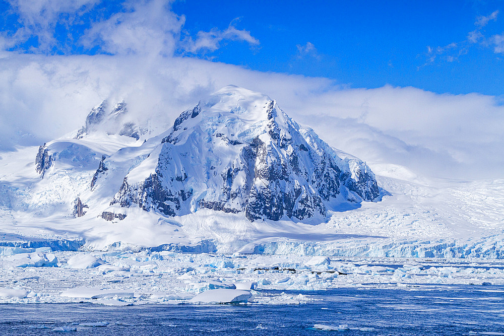 Views of the Errera Channel, between the west coast of Antarctica and Ronge Island, Antarctica.