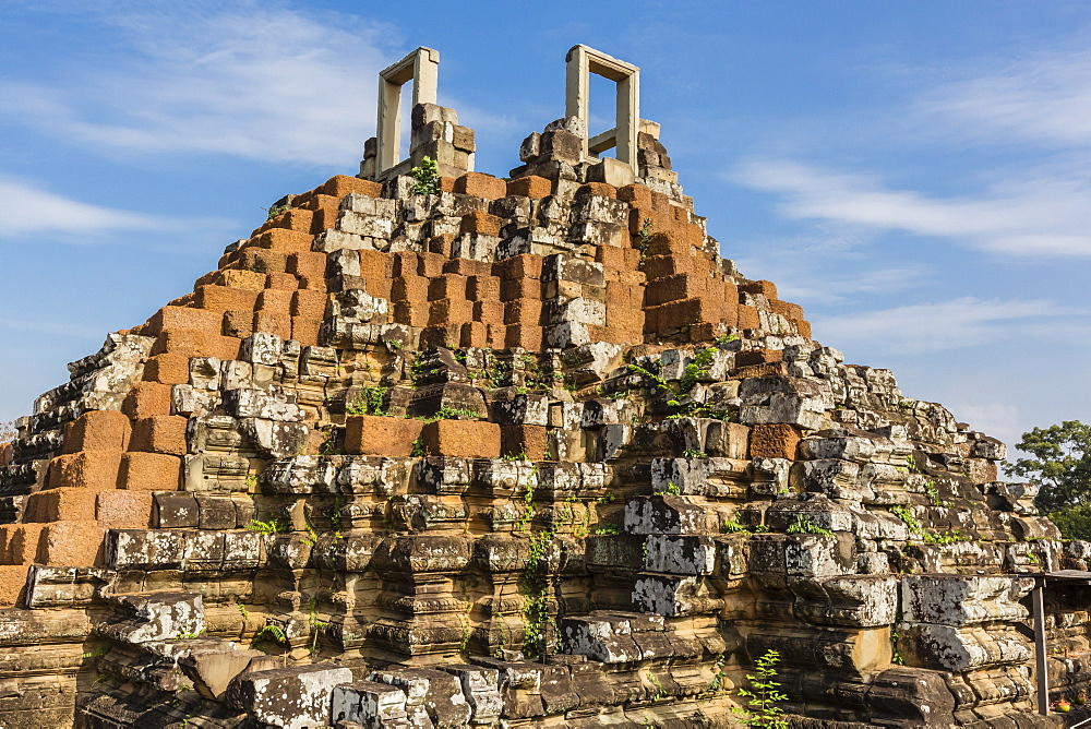 Baphuon Temple in Angkor Thom, Angkor, UNESCO World Heritage Site, Siem Reap Province, Cambodia, Indochina, Southeast Asia, Asia 