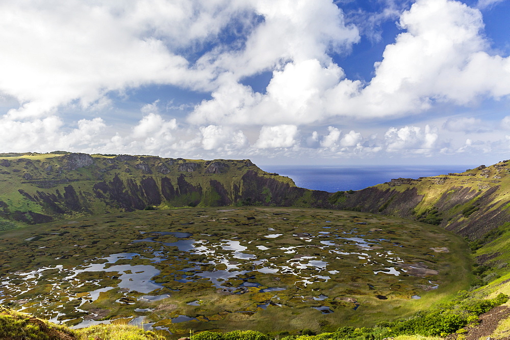 Orongo Crater, Rano Kau, Rapa Nui National Park, UNESCO World Heritage Site, Easter Island (Isla de Pascua), Chile, South America