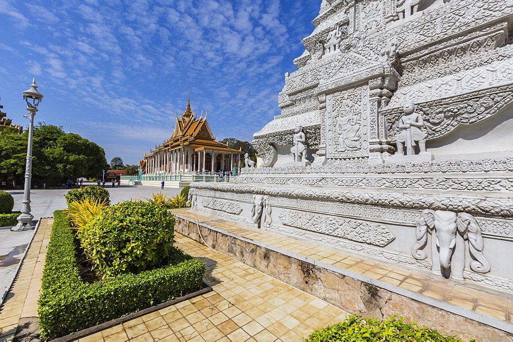 Stupa in the Royal Palace, in the capital city of Phnom Penh, Cambodia, Indochina, Southeast Asia, Asia