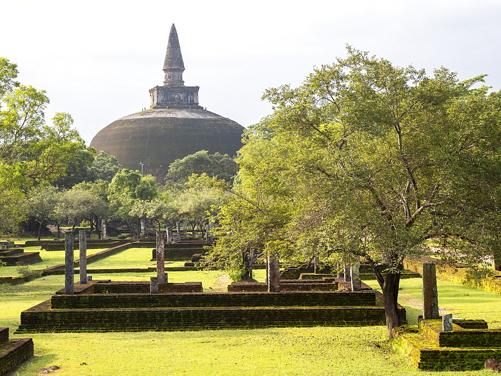 Rankoth Vehera, a stupa at Polonnaruwa, UNESCO World Heritage Site, Sri Lanka, Asia