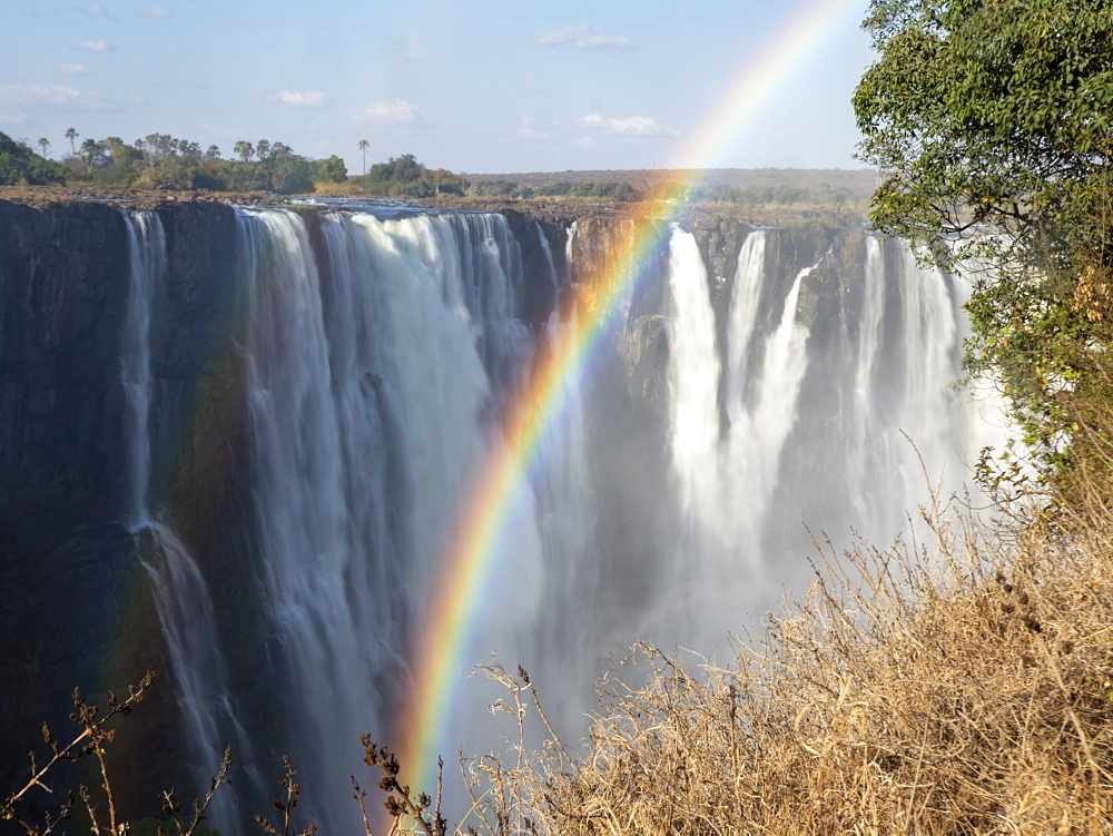 View of Victoria Falls on the Zambezi River, UNESCO World Heritage Site, straddling the border of Zambia and Zimbabwe, Africa