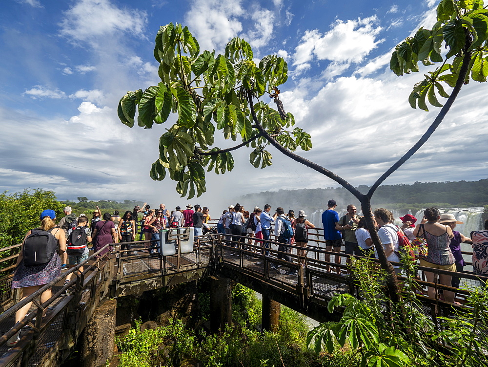 Visitors on the platform at Devil's Throat (Garganta del Diablo), Iguacu Falls, UNESCO World Heritage Site, Misiones Province, Argentina, South America