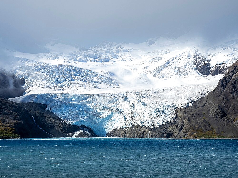 Ice and snow covered mountains with glaciers in King Haakon Bay, South Georgia, South Atlantic, Polar Regions