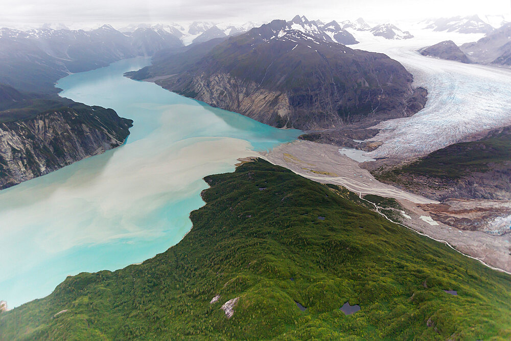 Flight seeing from Haines over the Fair-weather Range in Glacier Bay National Park, Southeast Alaska, USA.