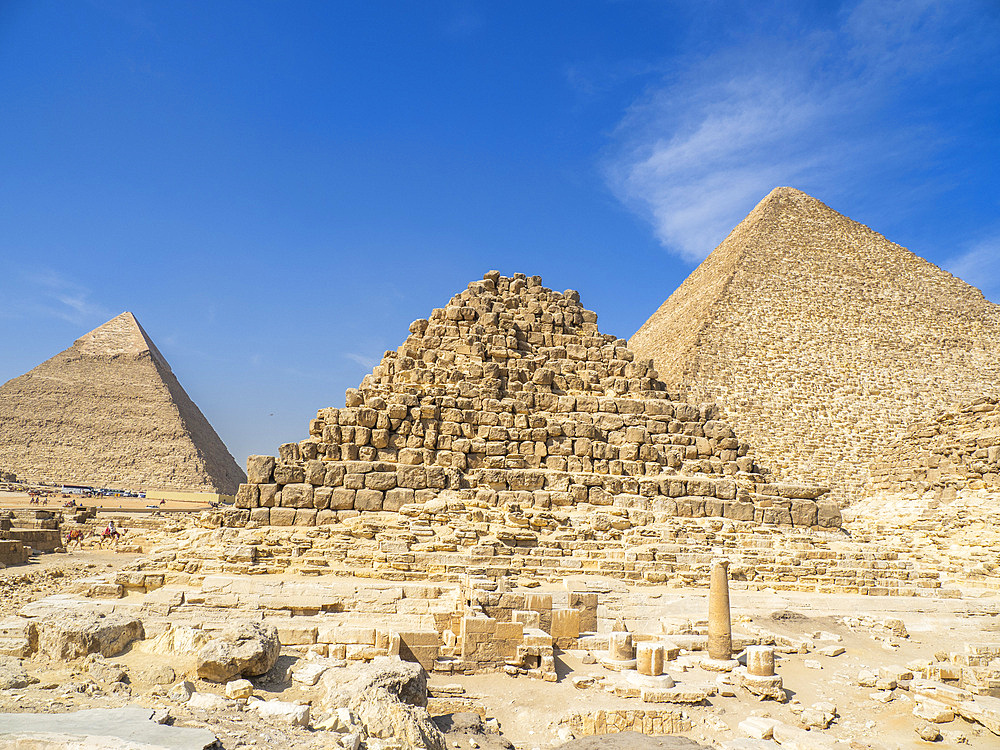 The Pyramids of Giza, UNESCO World Heritage Site, near Cairo, Egypt, North Africa, Africa