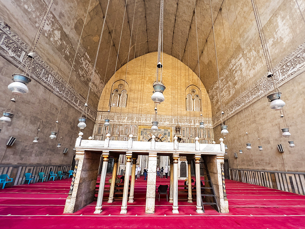 The Mosque of Sultan Hassan, built between 1356 and 1363 during the Bahri Mamluk period, Cairo, Egypt, North Africa, Africa