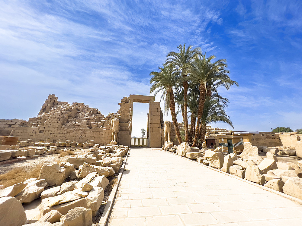 The Karnak Temple Complex, comprises a vast mix of temples, pylons, chapels, and other buildings, UNESCO World Heritage Site, near Luxor, Thebes, Egypt, North Africa, Africa