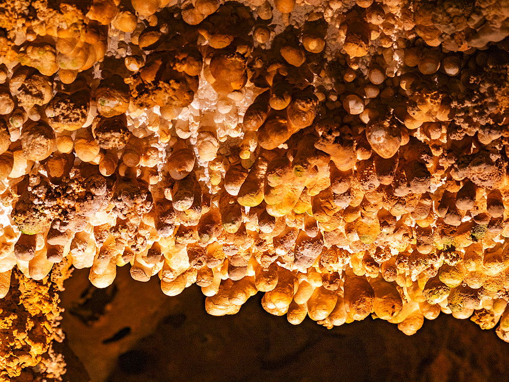 Popcorn in the main cave at Carlsbad Caverns National Park, UNESCO World Heritage Site, located in the Guadalupe Mountains, New Mexico, United States of America, North America