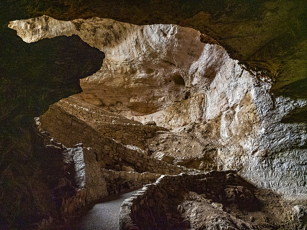 Entrance to the main cave at Carlsbad Caverns National Park, UNESCO World Heritage Site, located in the Guadalupe Mountains, New Mexico, United States of America, North America