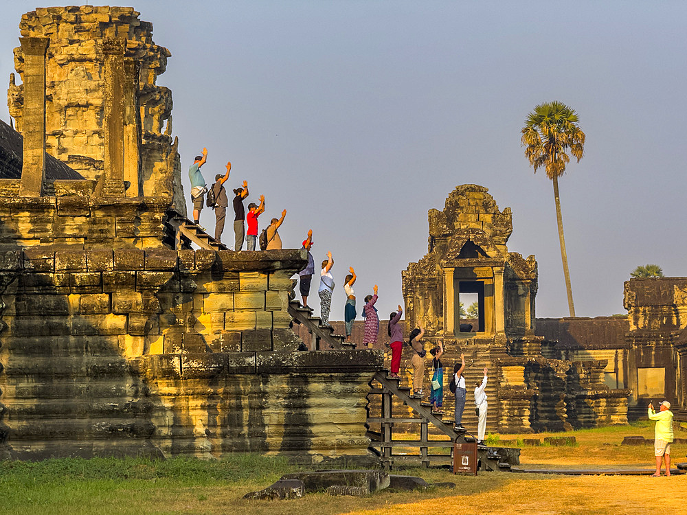 Angkor Wat, UNESCO World Heritage Site, a Hindu-Buddhist temple complex near Siem Reap, Cambodia, Indochina, Southeast Asia, Asia