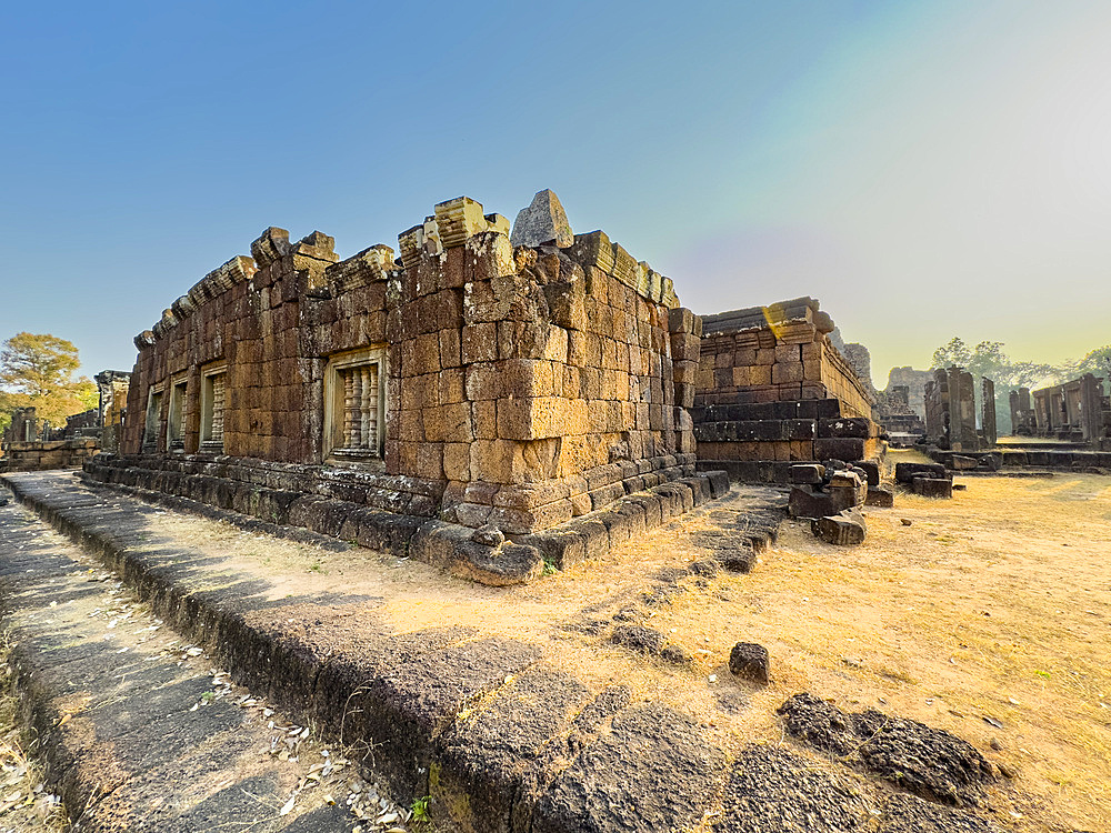 Pre Rup Temple, a Hindu temple at Angkor built in 961 for Khmer king Rajendravarman of laterite and sandstone, UNESCO World Heritage Site, Cambodia, Indochina, Southeast Asia, Asia