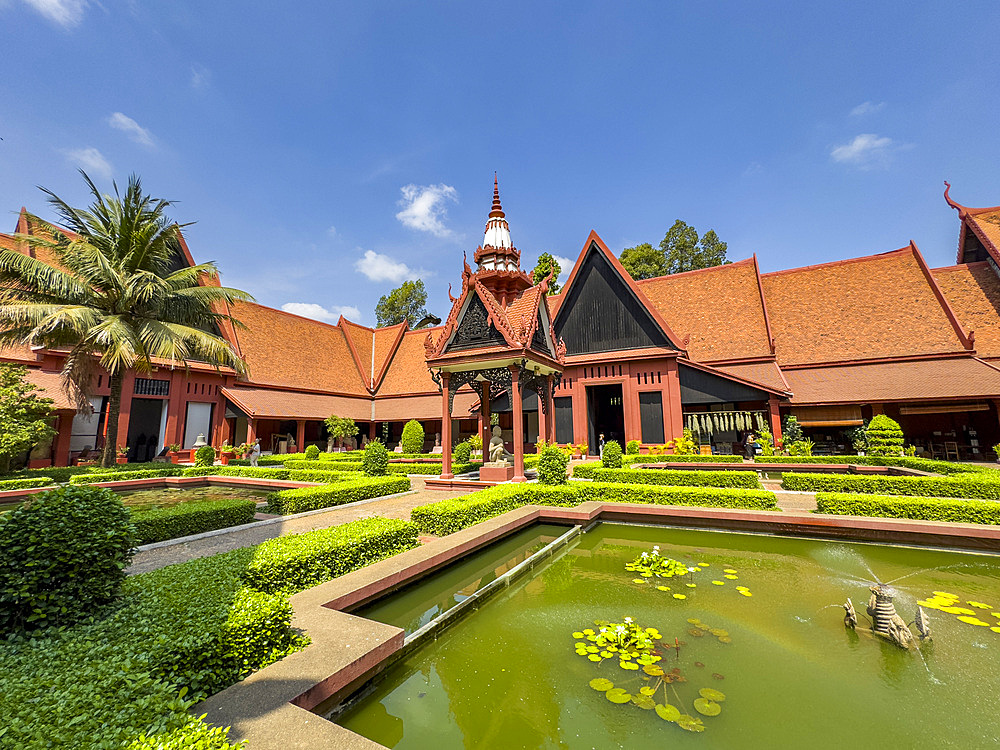 Exterior view of the National Museum of Cambodia, Phnom Penh, Cambodia, Indochina, Southeast Asia, Asia