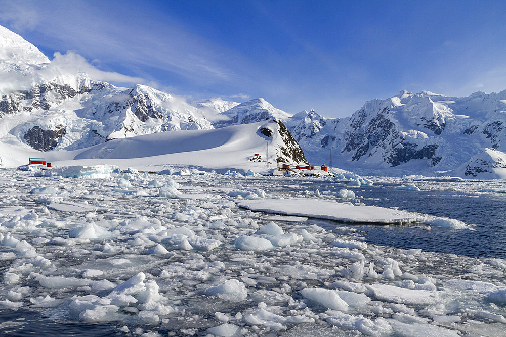 View of the Argentine base Almirante Brown, named after Guillermo Brown of the Argentine Navy, Paradise Bay, Antarctica, Polar Regions