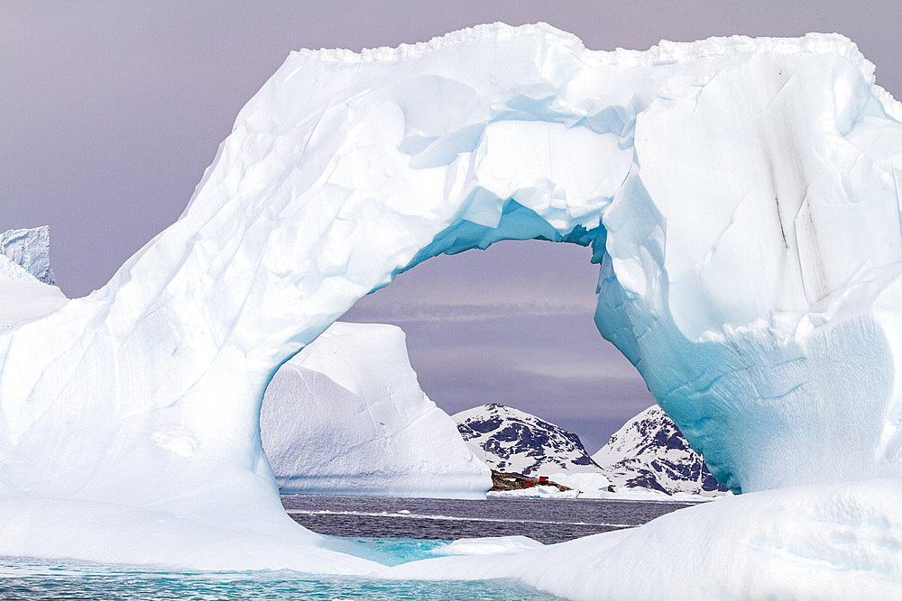 Icebergs near the Antarctic Peninsula during the summer months, Antarctica, Southern Ocean, Polar Regions