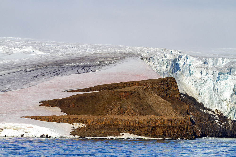 View of glacial ice on Alexander Island in Franz Josef Land, Russia, Arctic Ocean, Eurasia