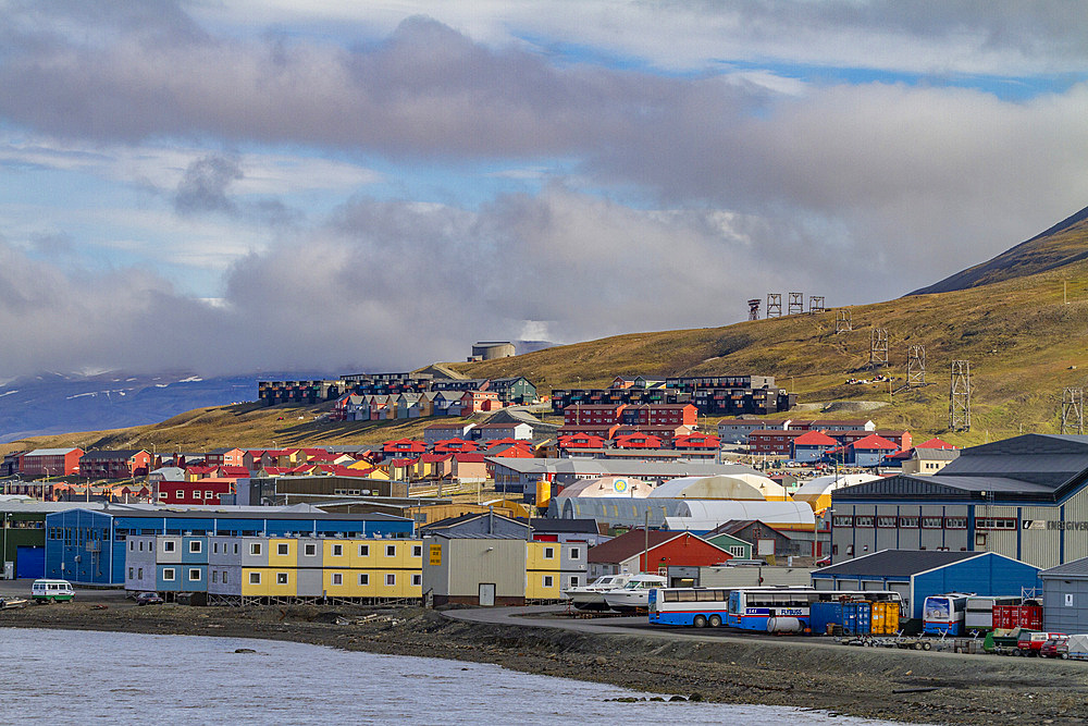 View of town of Longyearbyen on the island of Spitsbergen in the Svalbard Archipelago, Norway, Arctic, Europe