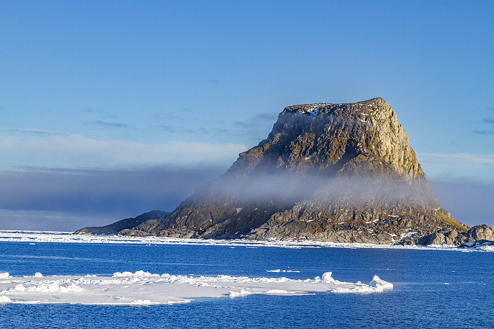 A view of Seven Islands (Sjuoyane) in the Svalbard Archipelago, Norway, Arctic, Europe