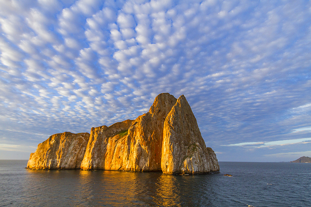 Scenic view of Leon Dormido (Sleeping Lion) Island off San Cristobal Island in the Galapagos Islands, UNESCO World Heritage Site, Ecuador, South America