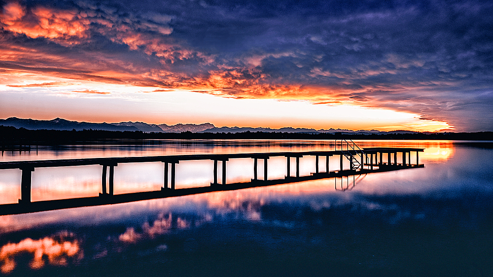 Starnberger See in the evening, St. Heinrich, Germany