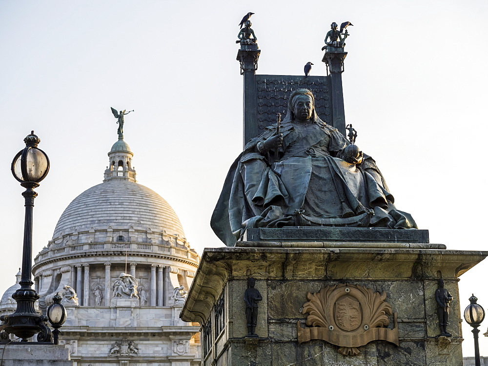 Statue of Queen Victoria at the Victoria Memorial, dedicated to the memory of Queen Victoria, Kolkata, West Bengal, India