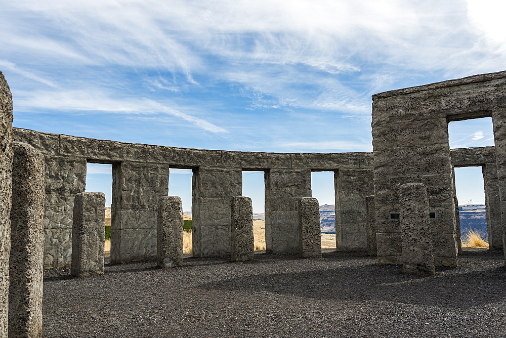 A Stonehenge replica memorializes World War I, Maryhill, Washington, United States of America