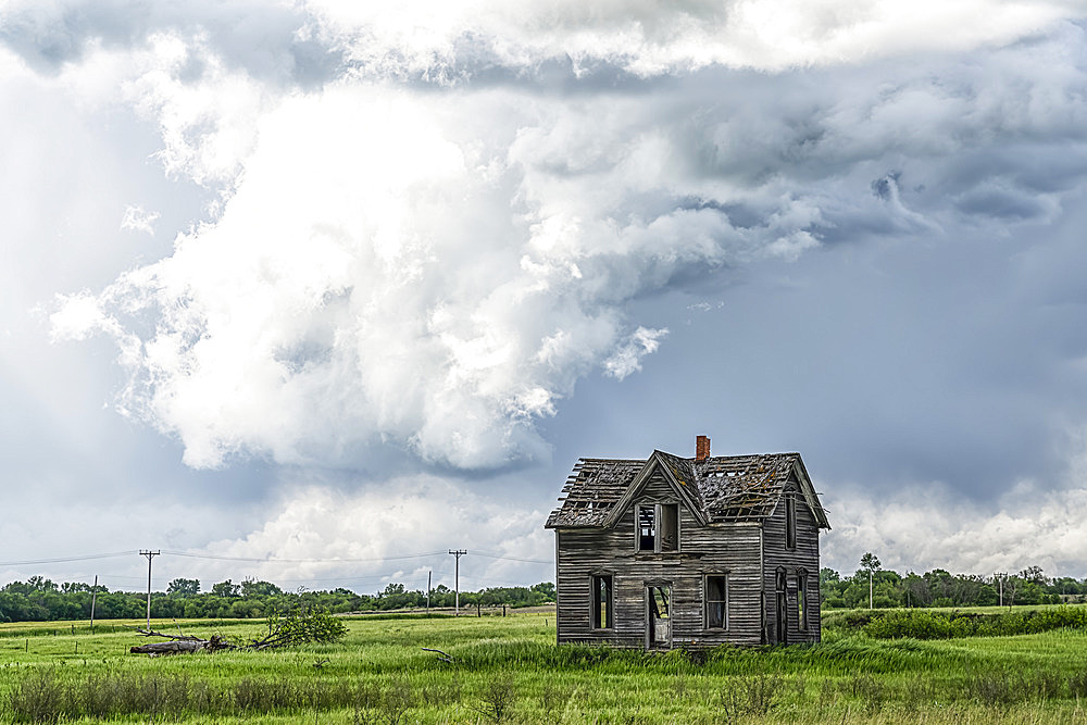 Amazing clouds over the landscape of the American mid-west as supercell thunderstorms develop; Nebraska, United States of America