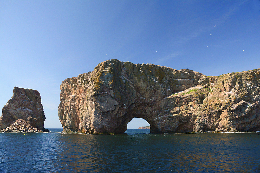 Perce Rock off the Gaspe Peninsula., Ile Bonaventure et du Rocher Per, Quebec, Canada.