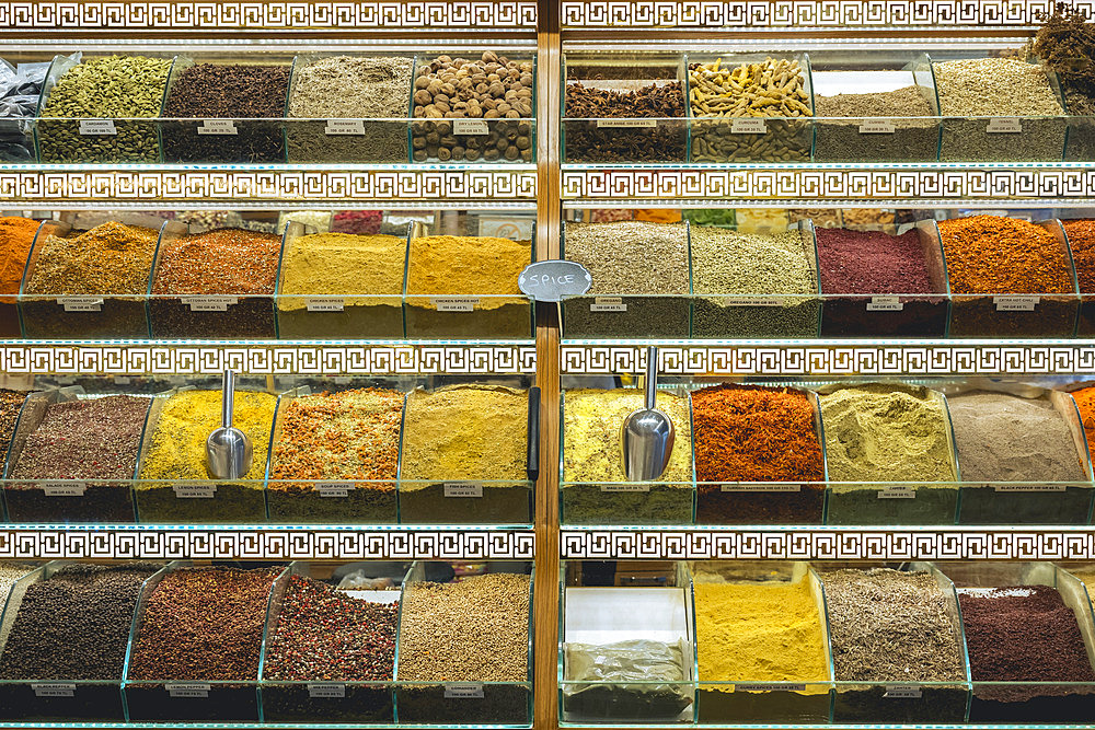 Spice shop at Arasta Bazaar in Istanbul, Istanbul, Turkey