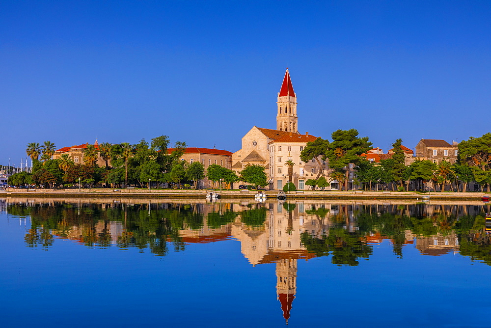 The Cathedral of St. Lawrence, Trogir, Dalmatian Coast, Croatia, Europe