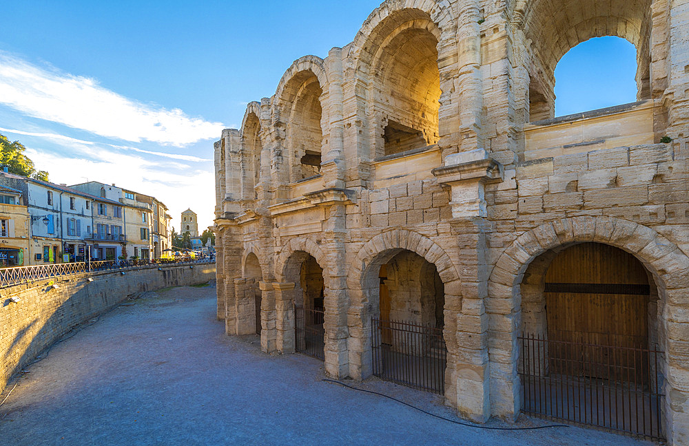 Arles Amphitheatre, UNESCO World Heritage Site, Arles, Bouches-du-Rhone, Provence-Alpes-Cote d'Azur, France, Western Europe