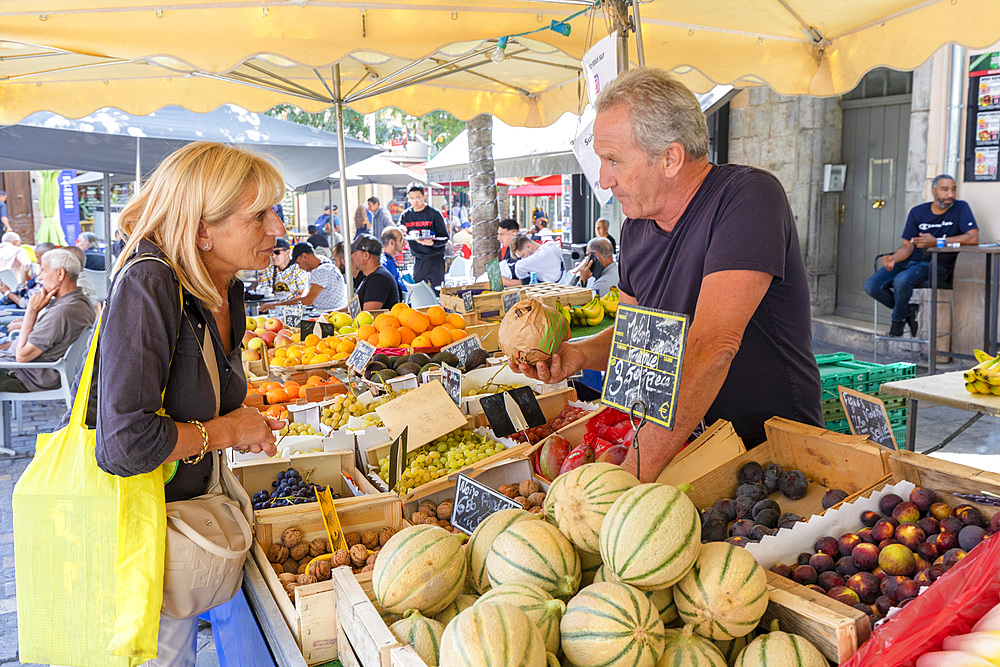 Market, Toulon, Var, Provence-Alpes-Cote d'Azur, France, Western Europe