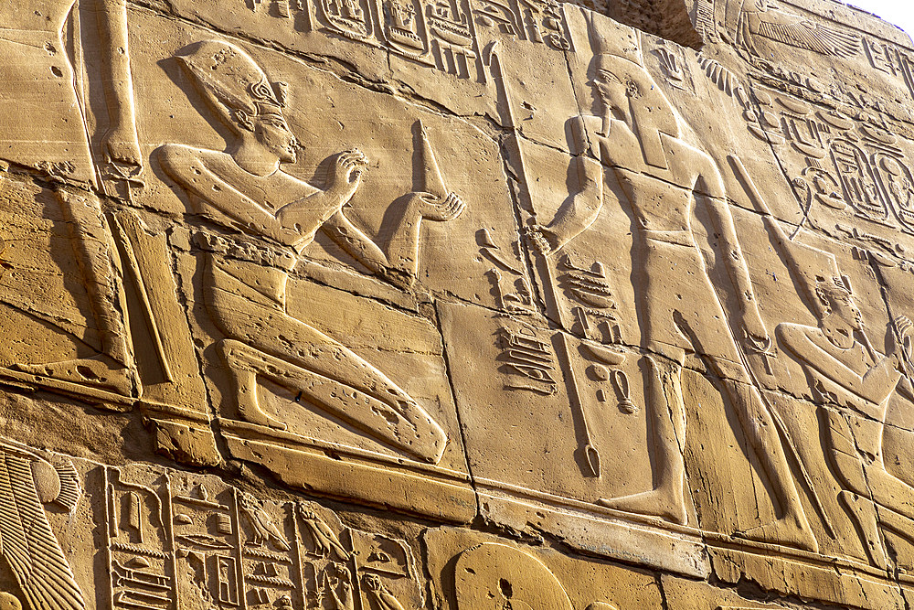 Stone Carvings and Hieroglyphs at Karnak Temple, Luxor, Thebes, UNESCO World Heritage Site, Egypt, North Africa, Africa