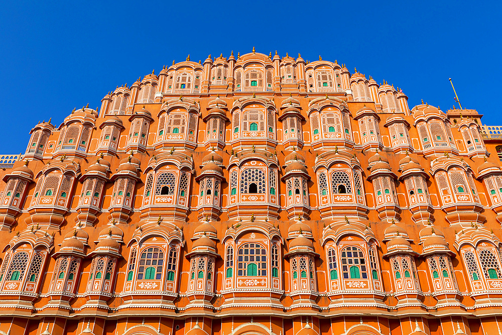 The Facade of the Hawa Mahal (Palace of the Winds), Jaipur, Rajasthan, India, South Asia, Asia