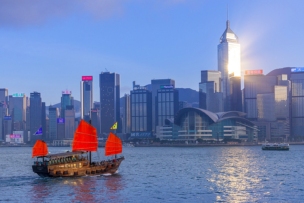 A Red Sail Junk in Hong Kong Harbour, Hong Kong, Special Administrative Region of the People's Republic of China, China, Asia