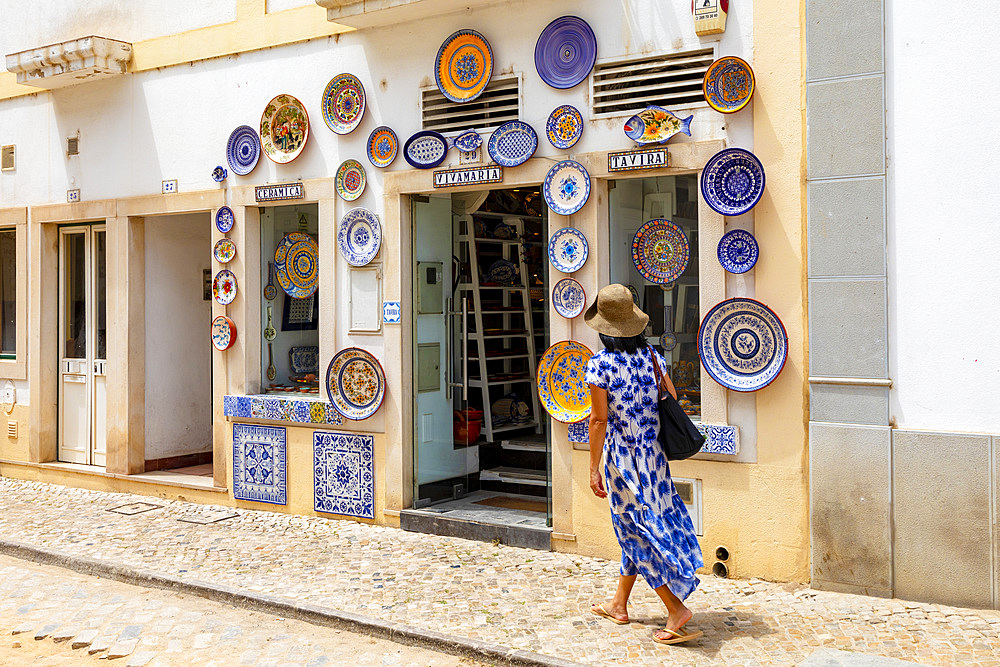 Ceramic Shop with tourist, Tavira, Algarve, Portugal, Iberian Peninsula, South Western Europe