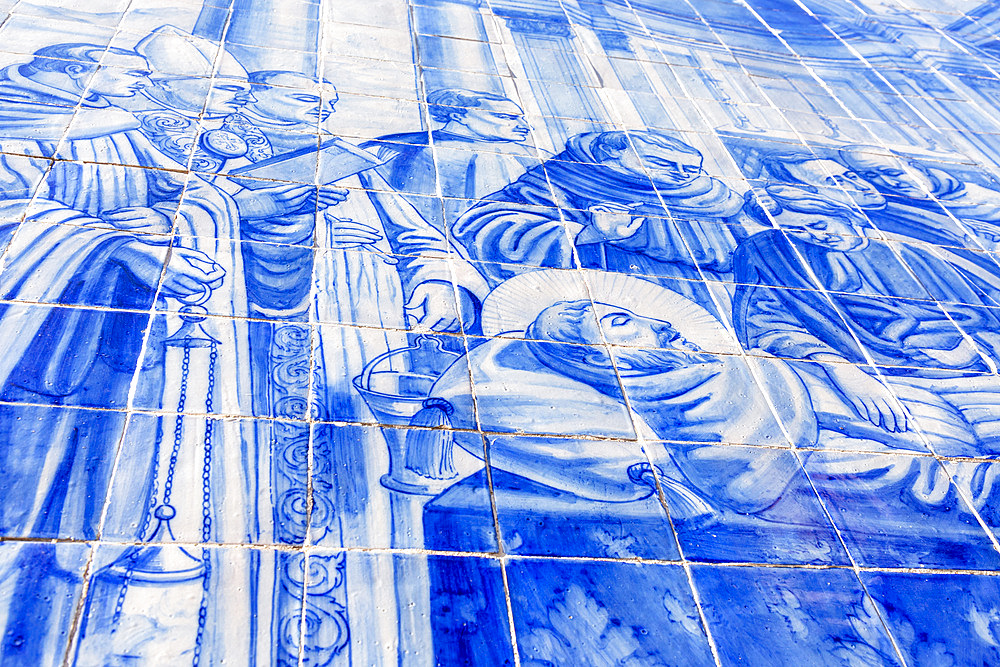 Blue tiles (Azulejos) on exterior of Chapel of Santa Catarina (Chapel of Souls), UNESCO World Heritage Site, Porto, Norte, Portugal, Europe