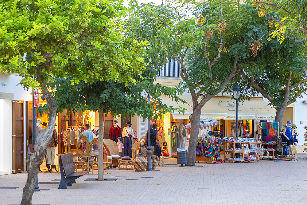 Shopping at Santa Gertrudis de Fruitera, Ibiza, Balearic Islands, Spain, Mediterranean, Europe