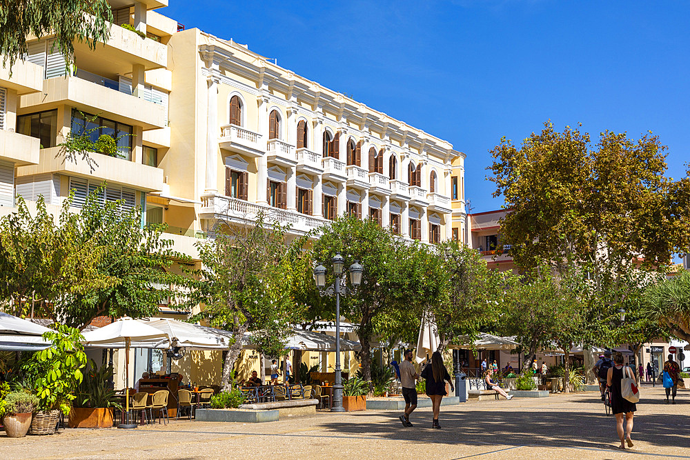 Shops and Restaurants on the Passeig de Vara de Rey, Ibiza Town, Ibiza, Balearic Islands, Spain, Mediterranean, Europe