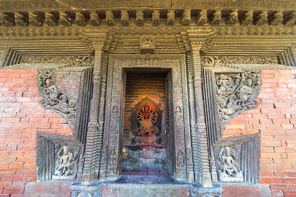 Statue of temple deity, Uma Maheshwar Temple, Kirtipur, Nepal, Asia